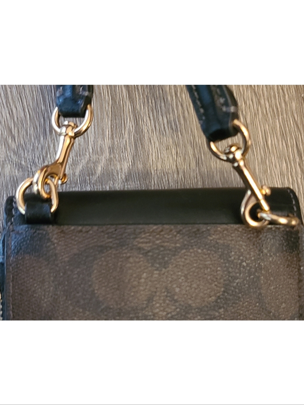 🆕️ COACH North South Fawn Crossbody Smartphone Shoulder Bag Quiet Luxury - Picture 8 of 11
